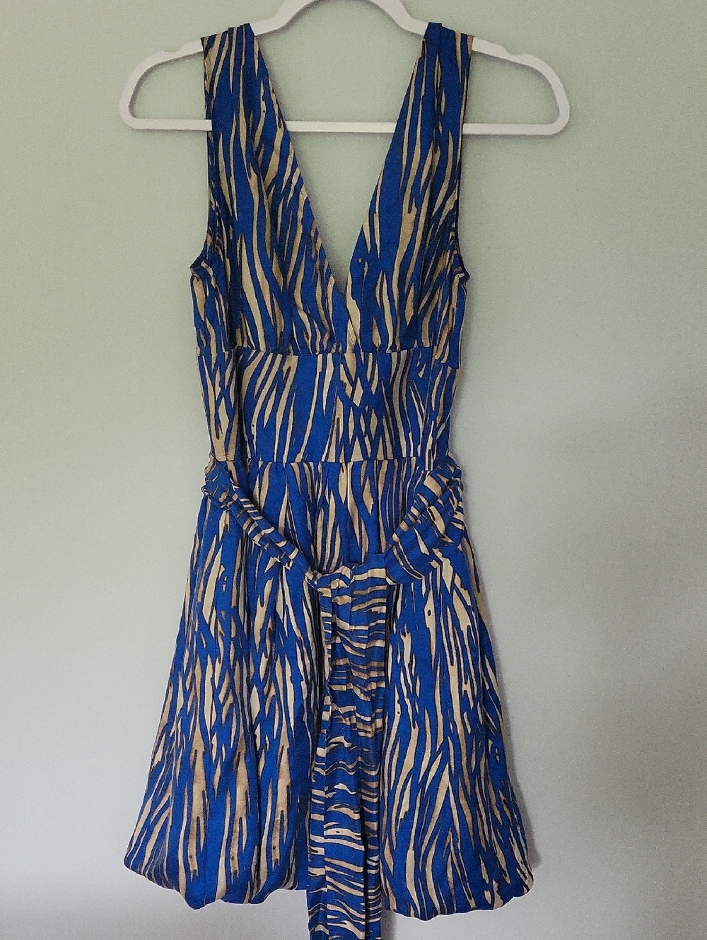 Rachel Zoe Blue and Tan V-Neck Sleeveless Dress with Waist Tie